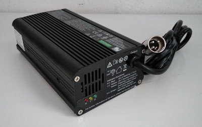 Cargador batería silla Salsa M2 Mini, 24V 5A/6A