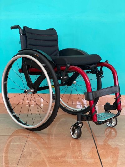 Silla de Ruedas Manual Ultraligera Jaguar de Teyder
