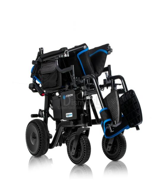 Silla ruedas itrion totalcare plegada.jpg