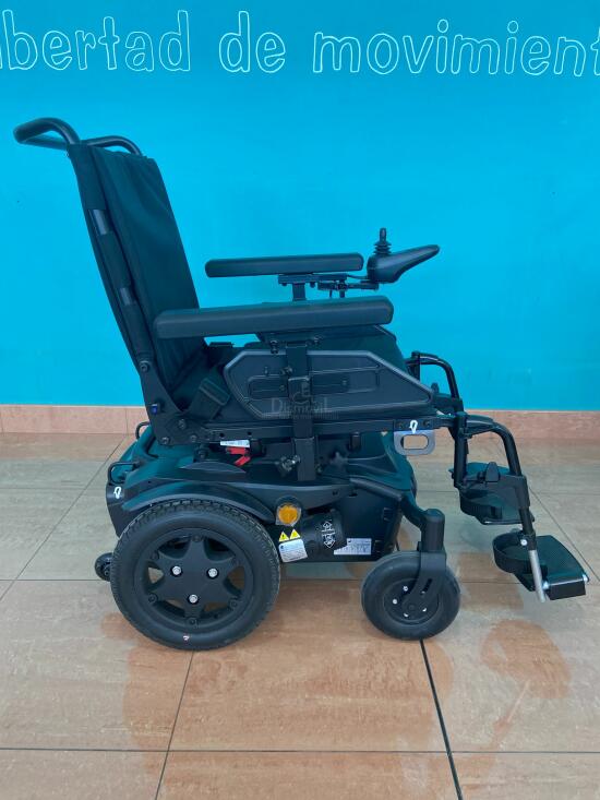 Silla ruedas electrica Q100 segunda mano vista lateral derecha.jpg