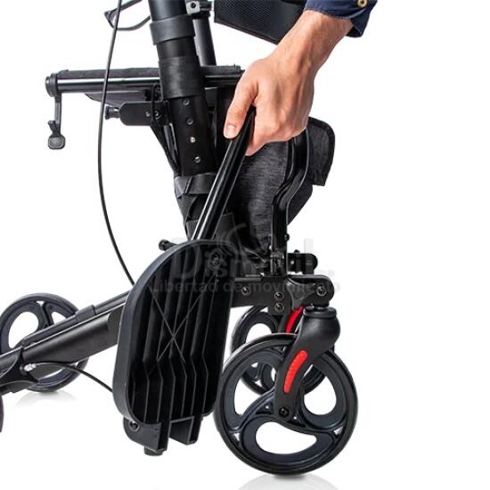 Rollator Magnum plus reposapies plegables.jpg