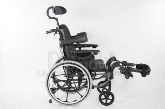 Silla ruedas Action 3 NG Comfort reposapies elevables.jpg