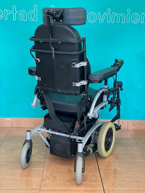 Silla ruedas electrica Navix vista trasera.jpg