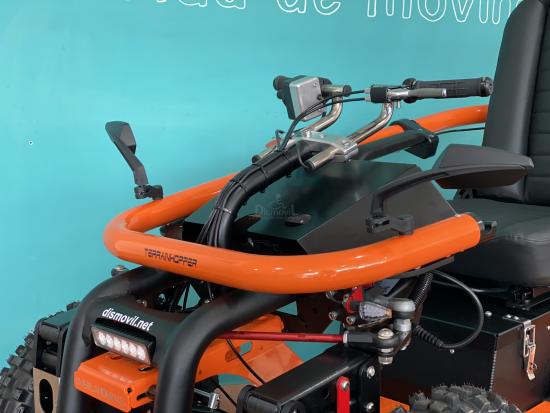 silla de ruedas electrica todoterreno Overlander 4zs faro led.JPEG