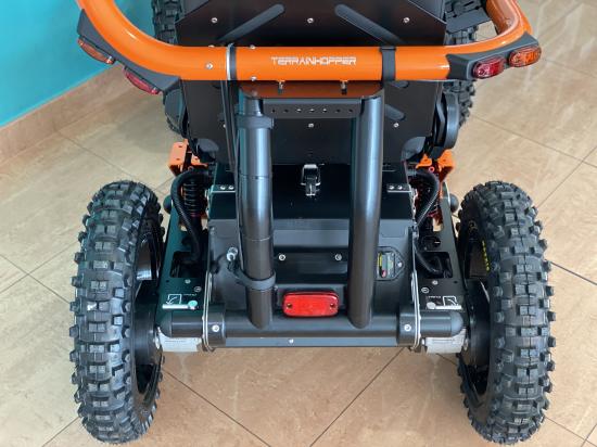 silla de ruedas electrica todoterreno terrain hopper Overlander 4zs motor.JPEG